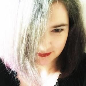 Meet your Posher, Dana